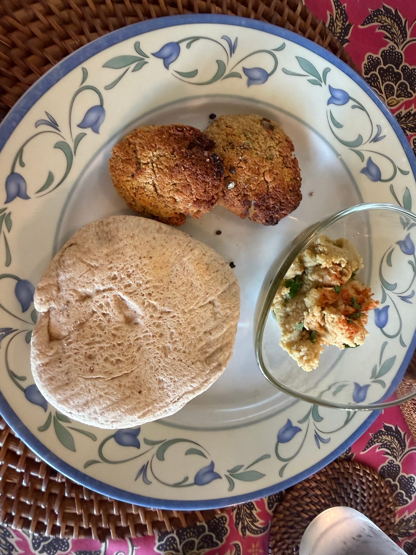 JOO CHIAT CAFEで注文したコロッケのプレート