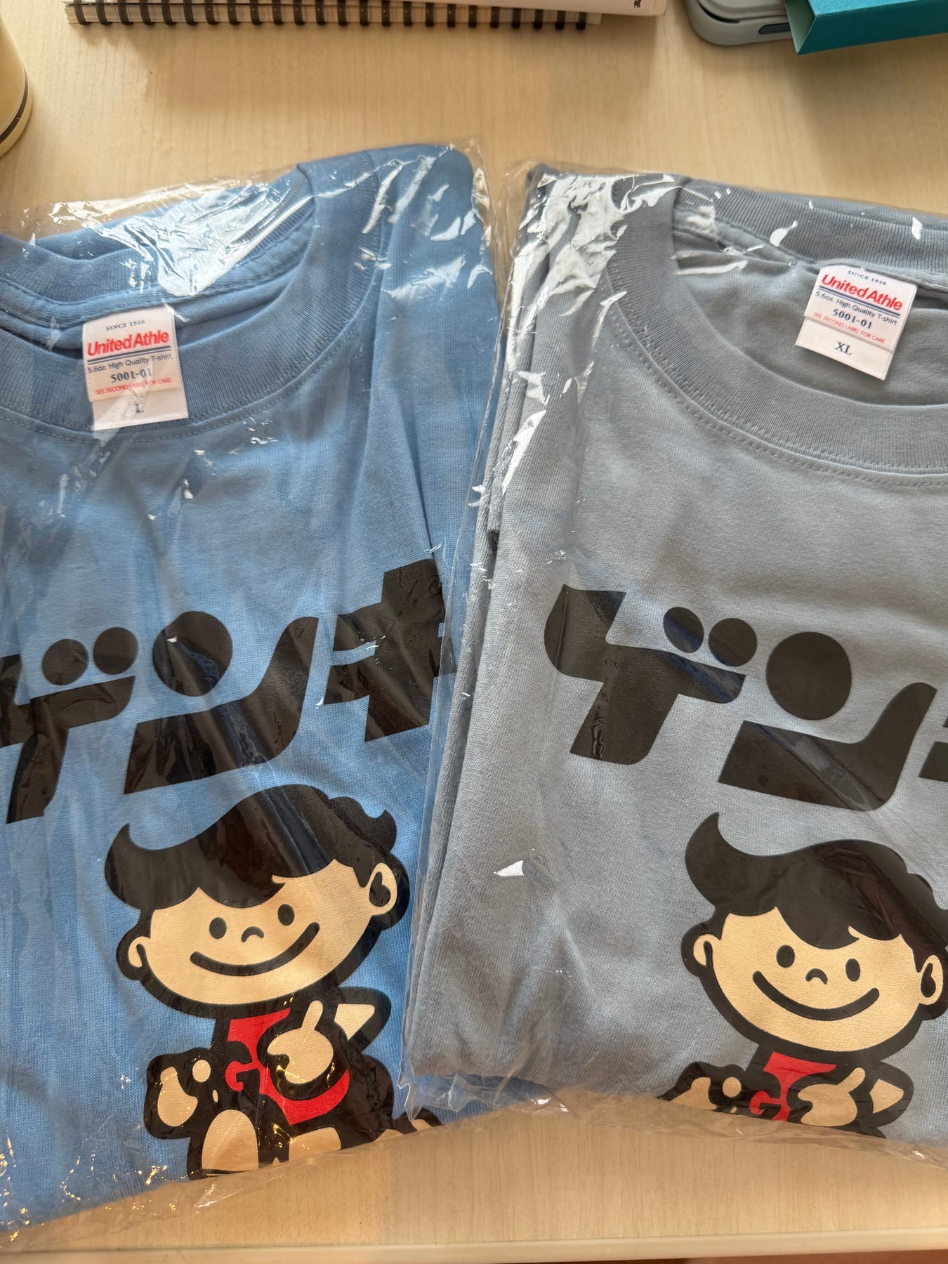 石垣島のゲンキショップで購入した2枚のTシャツ